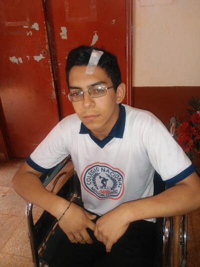 El estudiante lidera la manifestación ciudadana que exige transparencia municipal.