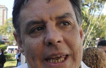 hugo-richer-senador-del-frente-guasu-y-miembro-del-partido-convergencia-popular-socialista--210843000000-1491872.jpg