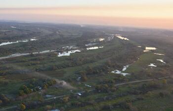 el-esteral-situado-frente-a-asuncion-en-villa-hayes-actua-como-regulador-de-la-temperatura-y-es-una-importante-reserva-de-agua-dulce-estamos-a-punt-204241000000-1495342.jpg