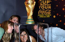 el-trofeo-de-la-copa-del-mundo-de-la-fifa-estara-en-paraguay-el-fin-de-semana-83329000000-1037148.JPG