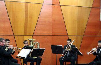 el-quinteto-de-metales-de-la-orquesta-sinfonica-nacional-ofrece-hoy-un-concierto-en-el-auditorio-de-la-agrupacion--200450000000-1620136.jpg
