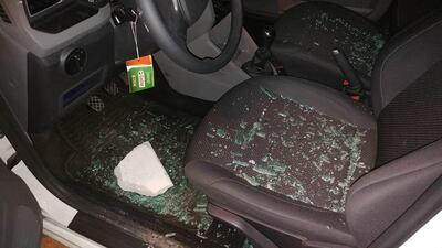 Destrozos provocados por hinchas violentos del Sportivo Luqueño.