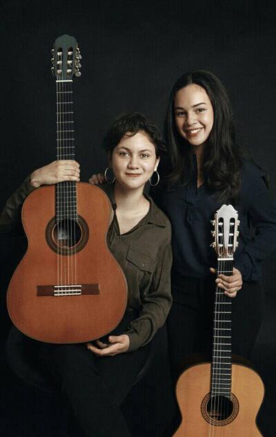 Micaela Núñez y Salma Gómez conforman el Dúo Takuá. Ellas actuarán este fin de semana como parte del prefestival.