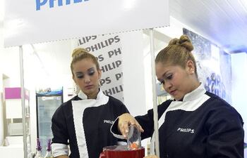 en-el-stand-de-globo-se-puede-degustar-lo-preparado-con-las-maquinas-philips--211929000000-1112473.jpg