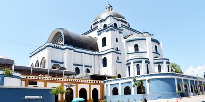 Este año  la Basílica muestra una   renovada imagen. Luce pintura nueva y  accesos inclusivos.