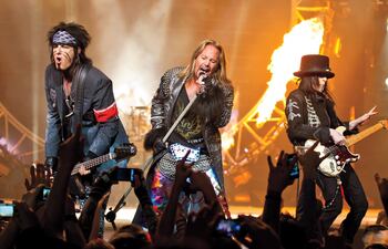 motley-crue-64638000000-1041343.jpg