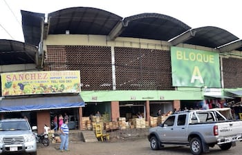 el-principal-bloque-mayorista-del-abasto-es-el-a-y-posee-mas-de-76-locales--210231000000-1033824.jpg
