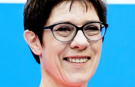 annegret-kramp-karrenbauer-efe-195056000000-1681302.jpg