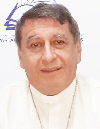 Mons. Ricardo Valenzuela, obispo de la diócesis de Caacupé. Afirma que el presidente debe estar más cerca del pueblo.