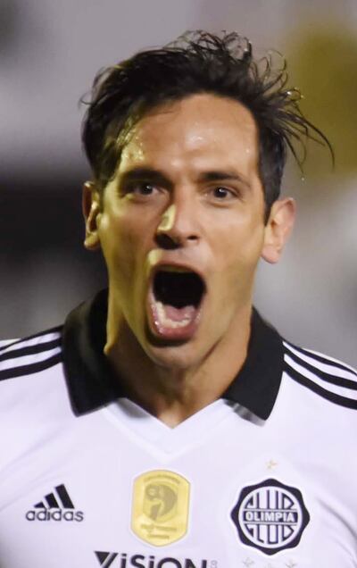 Roque Santa Cruz (38), capitán de Olimpia.
