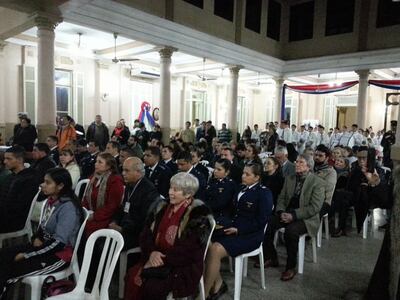 Mucha gente participó de la inauguración, ayer. Hoy prosigue la Expo Solano López.