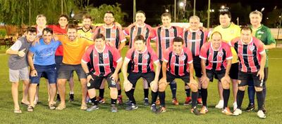 El plantel del campeón.