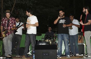 la-musica-es-protagonista-en-sitios-nocturnos-del-este-190930000000-527226.jpg