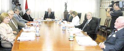 /pf/resources/images/abc-placeholder.png?d=2420