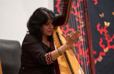 La arpista Norma Ortega tocará junto con su trío en La Cafebrería.