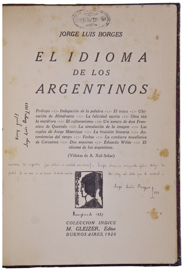 Un ejemplar del libro "El idioma de los argentinos", de Jorge Luis Borges e ilustrado por el artista Xul Solar, se vendió por 65.800 dólares.