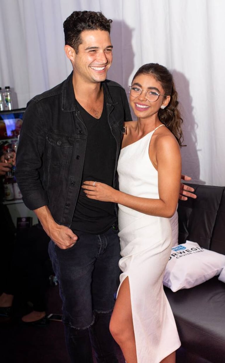 Felices los que comerán perdices, Sarah Hyland y Wells Adams.