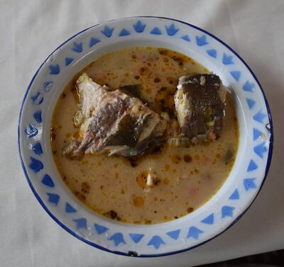 El caldo de pescado, tal vez uno de los platos más conocidos a nivel nacional, posee excelentes propiedades nutritivas.