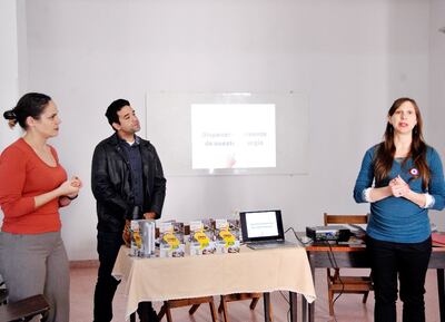 Ángeles Ferreira, Guillermo Achucarro y Cecilia Vuyk en la presentación de propuestas de la campaña “Itaipú Ñane Mba’e”.