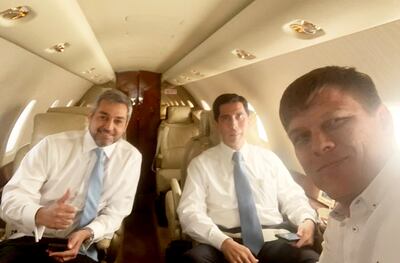 Mario Abdo (izq.), Federico González  y Juan Brunetti (d), ayer.