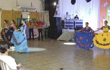 exitoso-festival-multicultural-del-lago-yguazu-204410000000-1532953.jpg