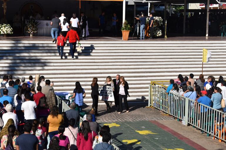 Explanada de la Basílica de Caacupé.
