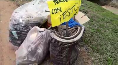 Basura tirada al lado de la Ruta II en Caacupé.