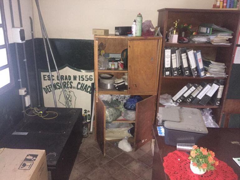 Se llevaron todos los objetos de valor que encontraron en la institución.