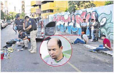 Pedro Lucio Núñez Ovelar (en círculo y con quepis naranja) y Gustavo González cayeron  ayer en un operativo policial en el microcentro de Asunción, con un arsenal preparado para un posible asalto.