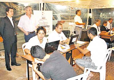 Una jornada de inscripción en el Registro Cívico.