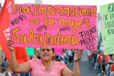 El manifiesto del 8M denunció, entre otras cosas, las largas jornadas laborales, sin contratos, seguridad social ni salario mínimo.