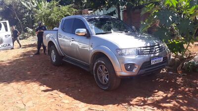 La camioneta fue abandonada en el barrio La Amistad de Hernandarias.