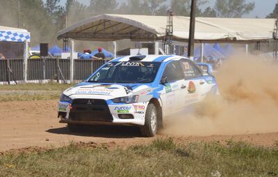 César Martínez (h) es uno de los pilotos con puntaje suficiente para celebrar de manera anticipada el Campeonato Nacional de Rally en la RC2N Pro, luego de un año estupendo al mando del Mitsubishi Lancer EVO X, que le permite no estar en carrera en el Chaco en esta edición.