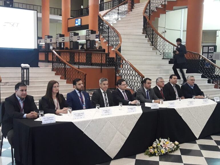 El nuevo viceministro dijo que se respaldará principalmente en los funcionarios, para inyectar de credibilidad a la SET.