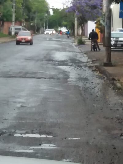 Baches en la avenida Venezuela.