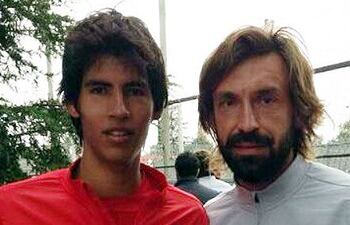 ivo-carosini-con-el-italiano-andrea-pirlo--222414000000-1369658.jpg