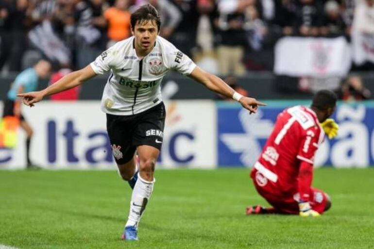 Ángel Romero podría jugar en San Lorenzo de Almagro.