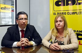 la-dra-antonia-acosta-acompanada-de-su-abogado-dio-su-version--192348000000-1607095.jpg