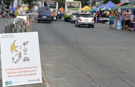 mas-carteles-que-basureros-a-lo-largo-de-la-avenida-eusebio-ayala-la-municipalidad-de-asuncion-dispuso-carteles-que-instan-a-no-arrojar-basura-en-la-202839000000-1540769.jpg
