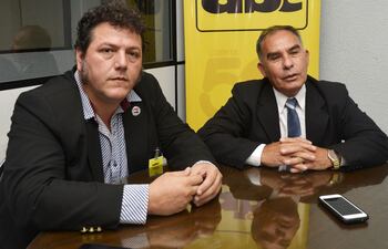 julio-garcete-candidato-a-gobernador-de-central-y-german-ortega-d-candidato-a-presidente-de-la-republica-por-la-lista-45-partido-socialista-democ-220839000000-1697799.jpg