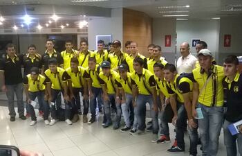 los-juveniles-aurinegros-partieron-temprano-rumbo-a-holanda--142306000000-1330966.jpg