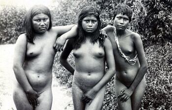 mujeres-indigenas-fotografiadas-por-jose-fresen-en-san-bernardino-en-las-ultimas-decadas-del-siglo-xix--210724000000-1500740.jpg