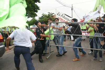 /pf/resources/images/abc-placeholder.png?d=2428