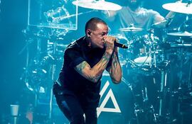 chester-bennington-145528000000-1608424.jpg