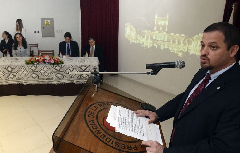 /pf/resources/images/abc-placeholder.png?d=2061