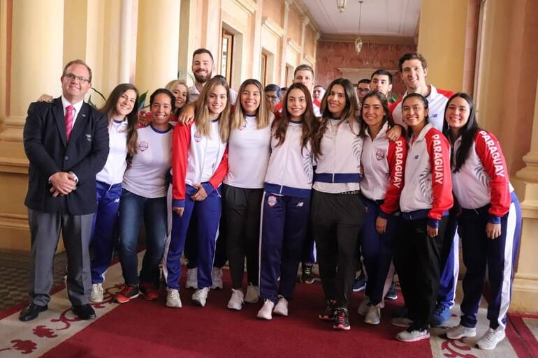 La delegación de los Panamericanos fue abanderada en el Palacio de los López.