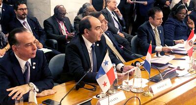 El canciller paraguayo Antonio Rivas (2° de la izq.) manifestó la posición del gobierno durante su participación en la IX Conferencia Italia-América Latina y Caribe en Roma.