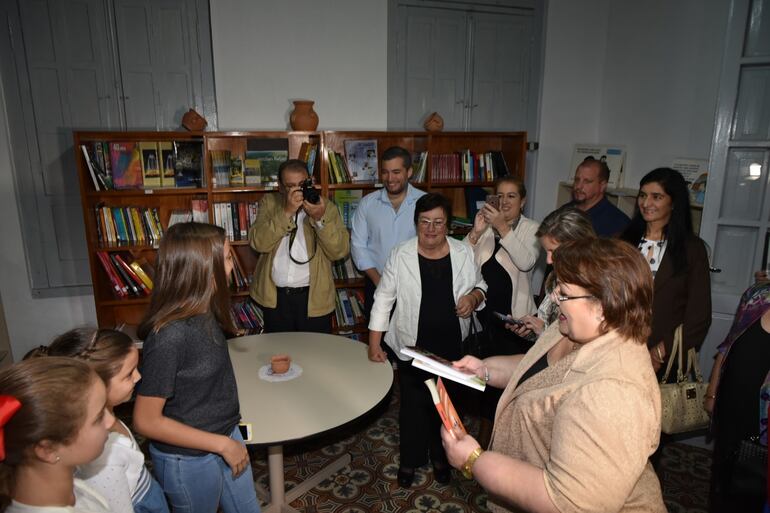 Biblioteca Caio Scavone en la Cooperativa de Educadores de Villarrica (Coopeduc).