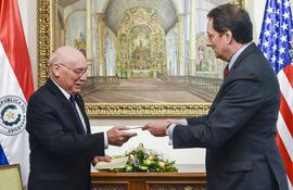 el-canciller-eladio-loizaga-recibe-la-acreditacion-del-nuevo-embajador-de-los-ee-uu-en-nuestro-pais-lee-mcclenny-d--213231000000-1687270.jpg