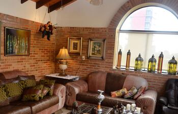 solaz-en-el-edificio-211241000000-1442509.jpg